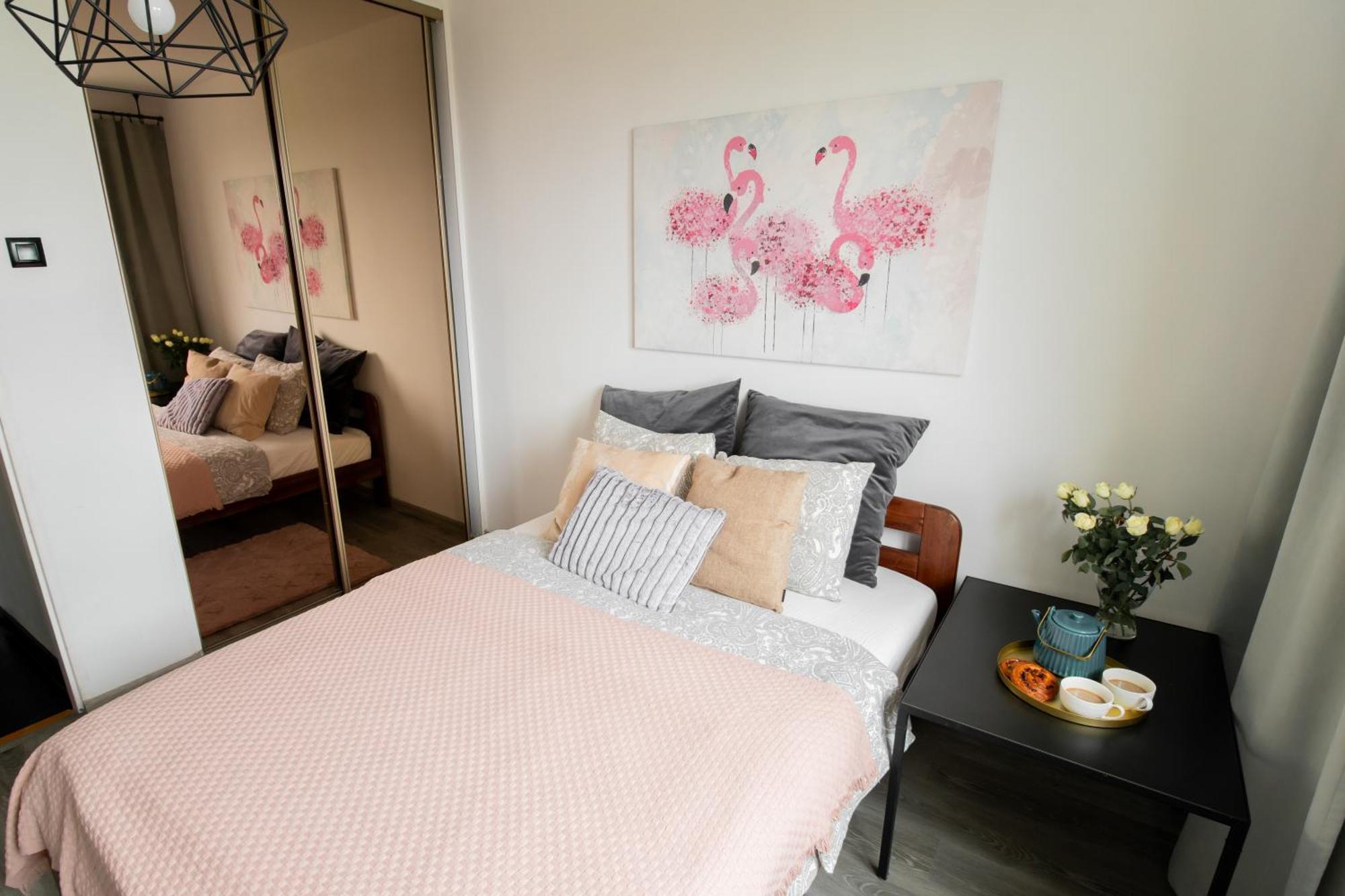 Piotrapartments - Daleka Cozy Train&Airport Apartment Varsó Kültér fotó