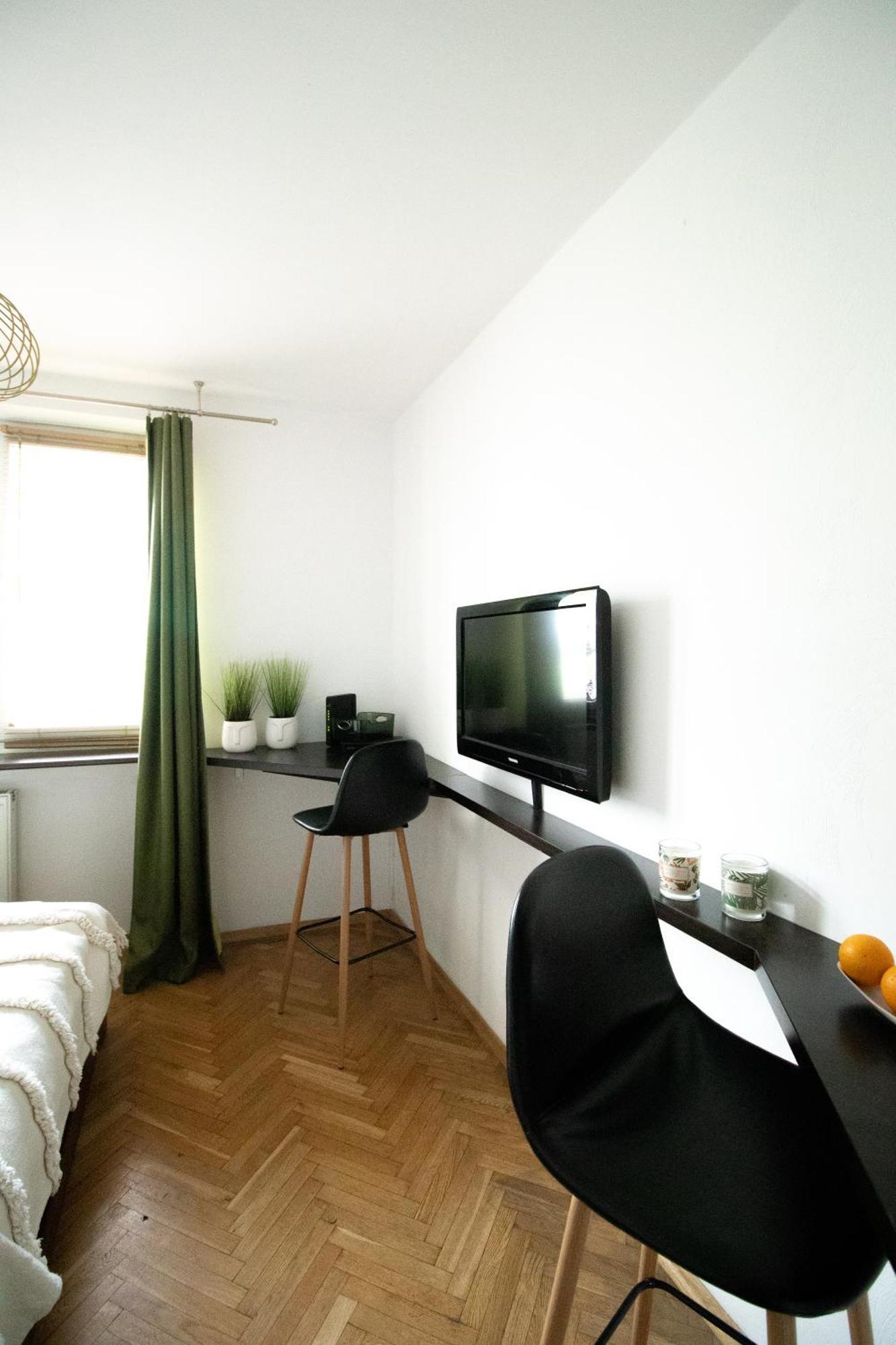 Piotrapartments - Daleka Cozy Train&Airport Apartment Varsó Kültér fotó