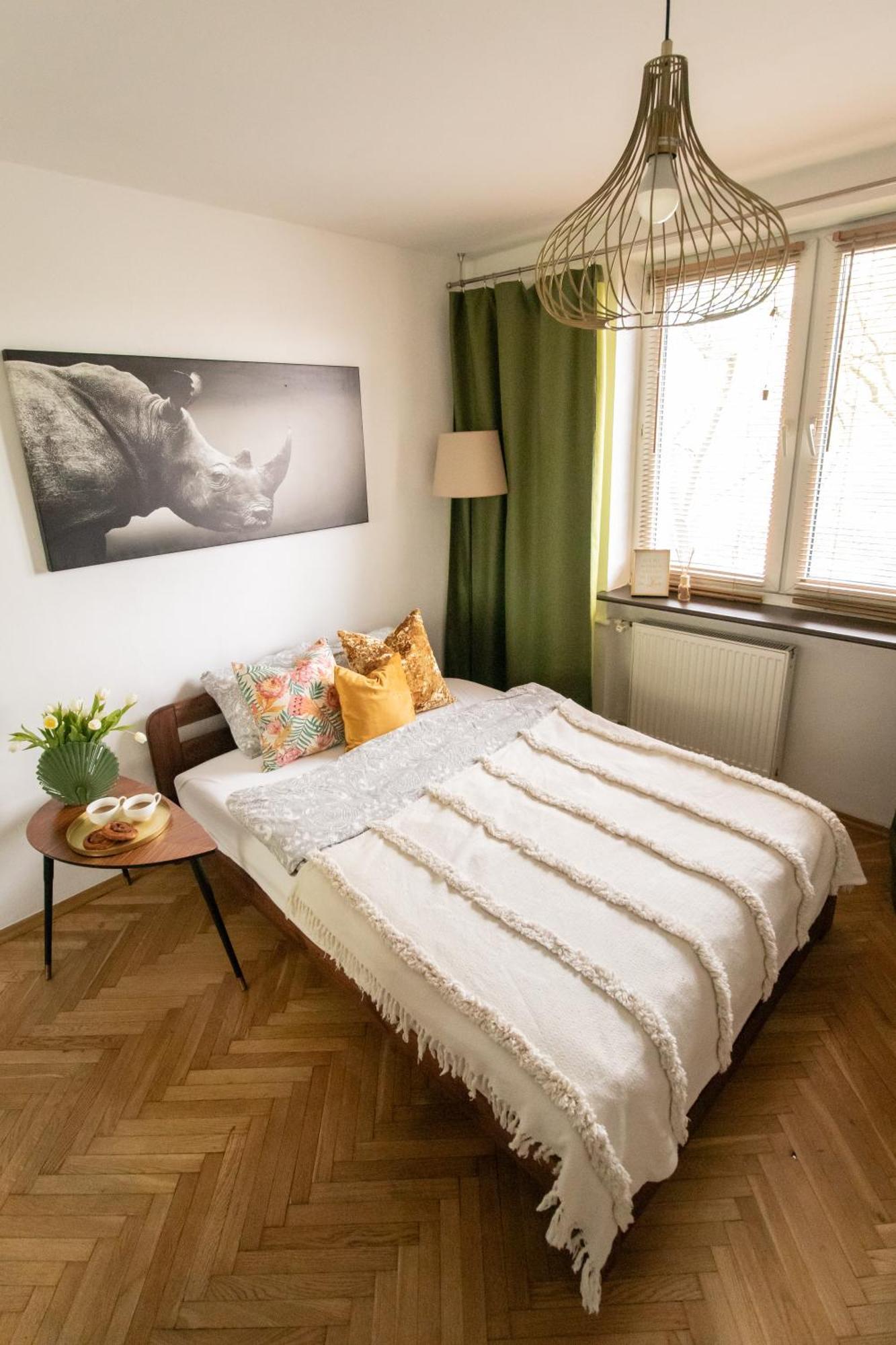 Piotrapartments - Daleka Cozy Train&Airport Apartment Varsó Kültér fotó