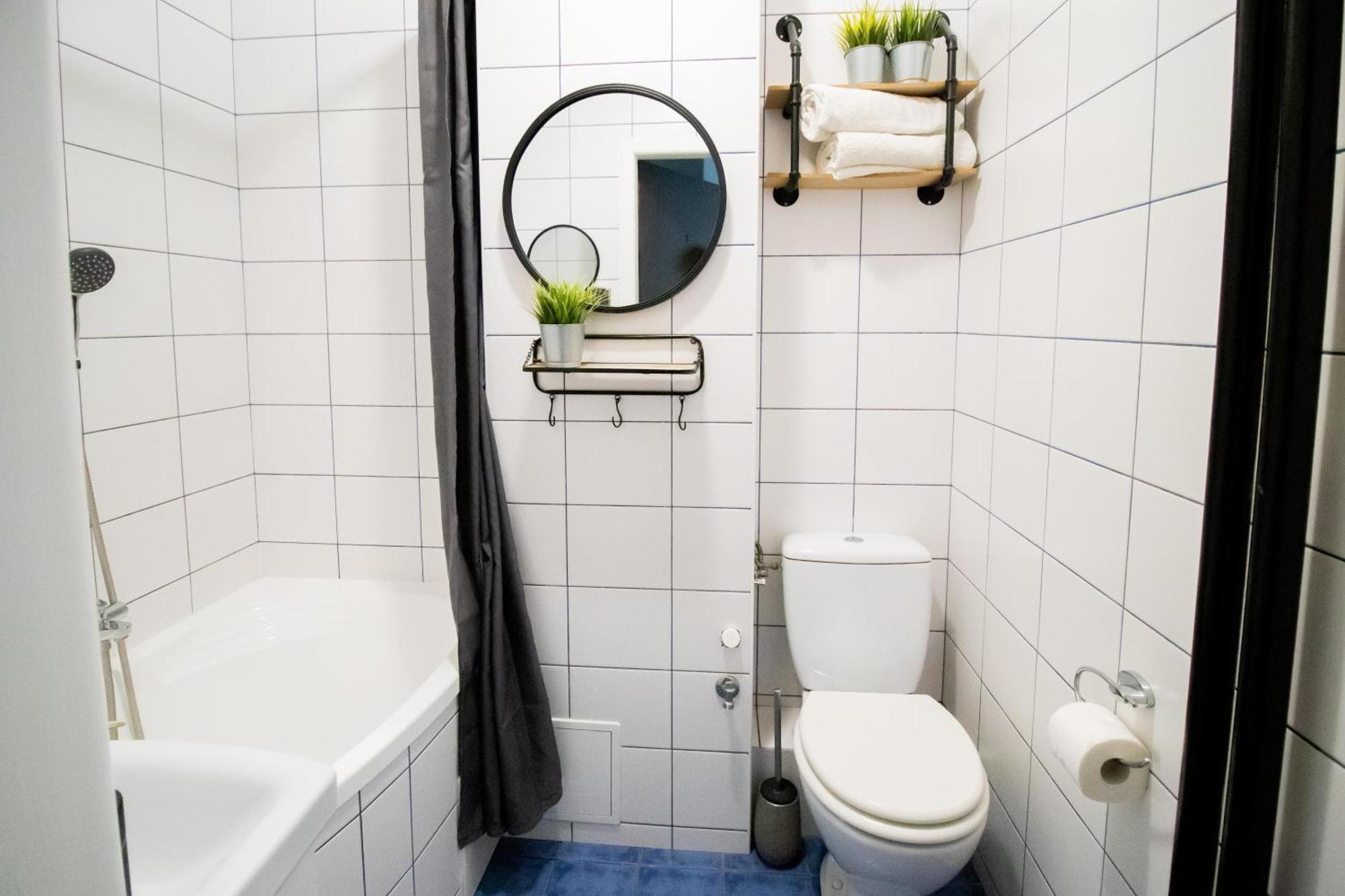 Piotrapartments - Daleka Cozy Train&Airport Apartment Varsó Kültér fotó